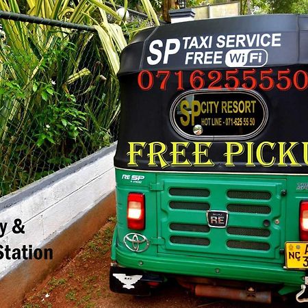 S P City Resort Anuradhapura Bagian luar foto