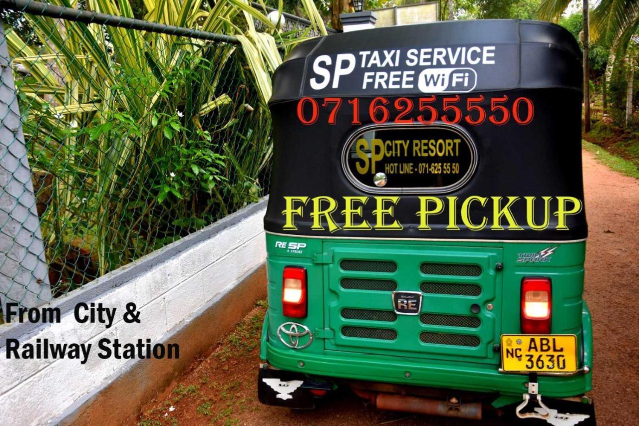 S P City Resort Anuradhapura Bagian luar foto