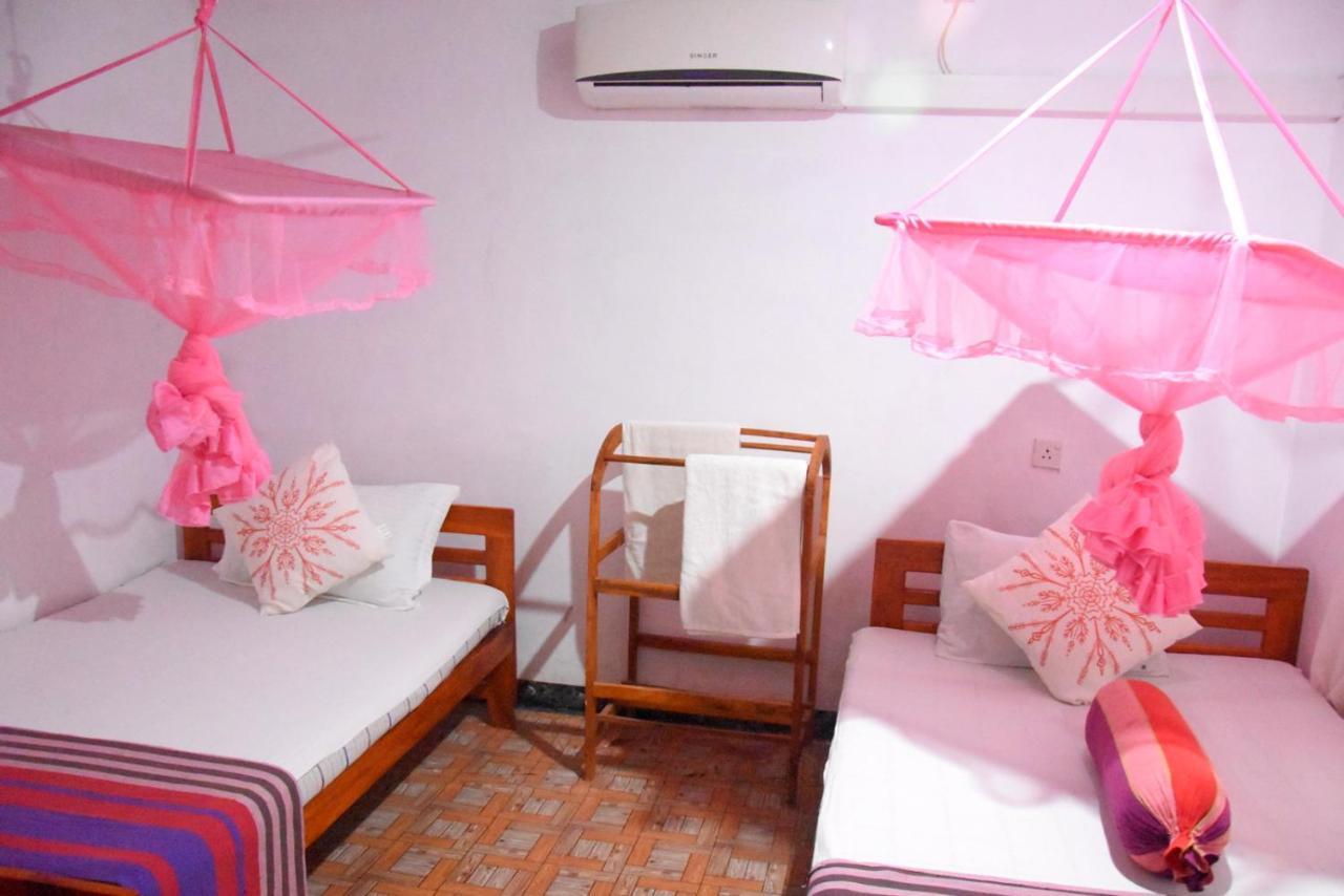 S P City Resort Anuradhapura Bagian luar foto