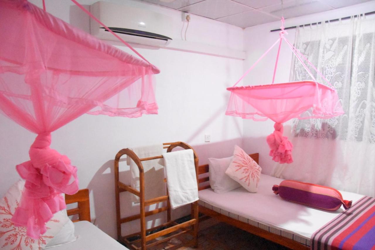 S P City Resort Anuradhapura Bagian luar foto