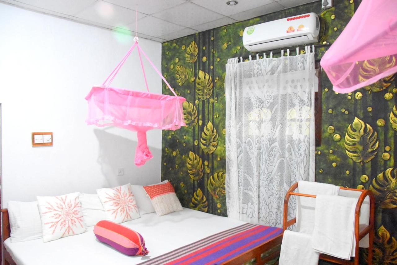 S P City Resort Anuradhapura Bagian luar foto